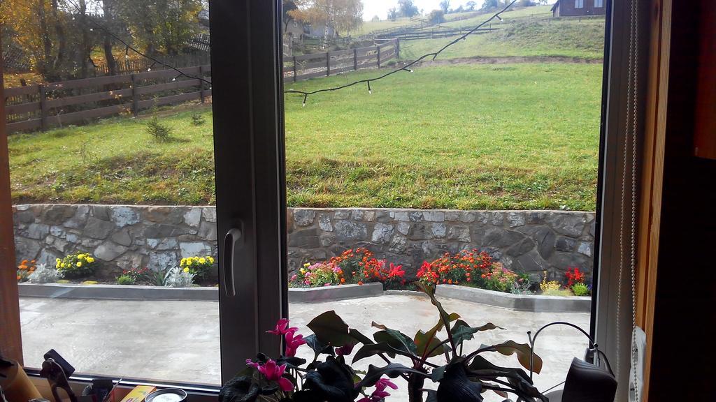 Cottage Ozerniy Лазещина Екстериор снимка