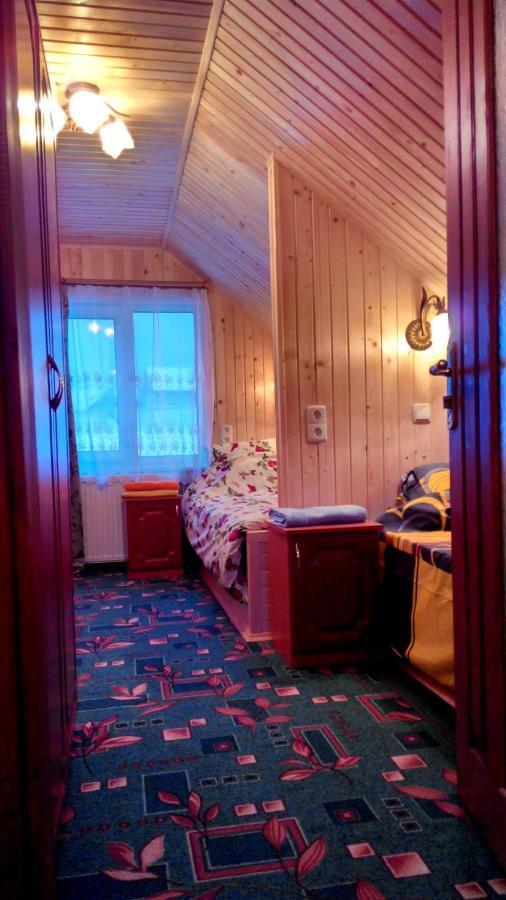 Cottage Ozerniy Лазещина Екстериор снимка